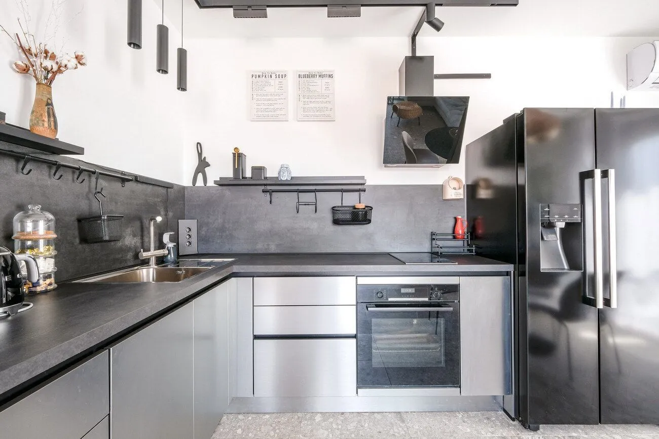 Prodaja, trosoban stan, 77m², Tivat, Crna Gora
