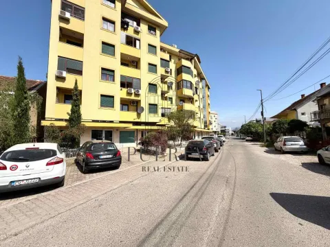 Prodaja, jednosoban stan, 47m², Stari Aerodrom, Podgorica - image 17