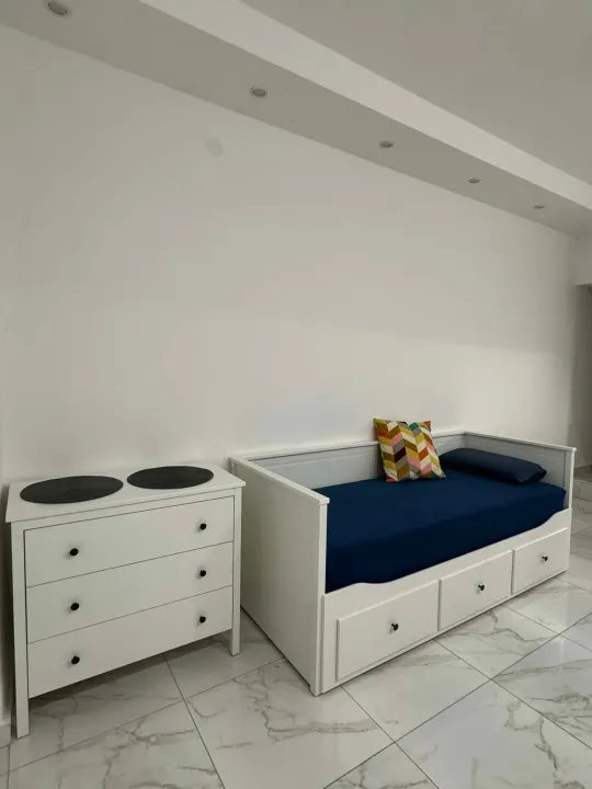Stan-na-dan, garsonjera, 30m², Stari Aerodrom, Podgorica