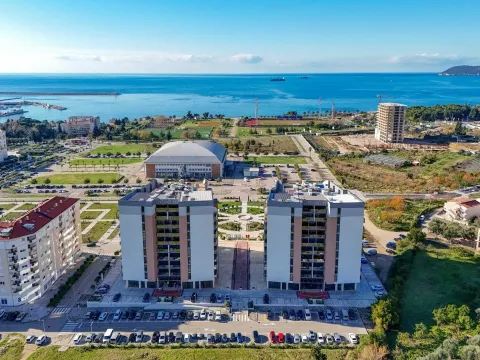 Prodaja, jednosoban stan, 65m², Centar, Bar - image 17