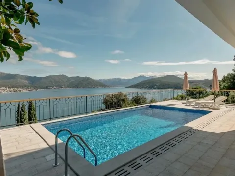 Sale, house, 236m², Njivice, Herceg Novi - image 14