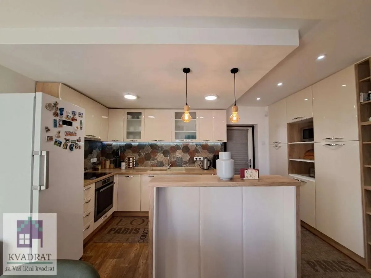 Prodaja, kuća, 220m², Obrenovac, Beograd