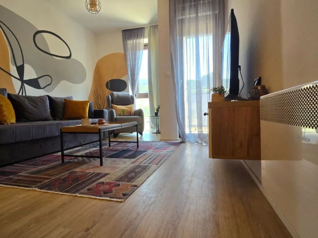 Izdavanje, jednosoban stan, 42m², Centar, Kolašin