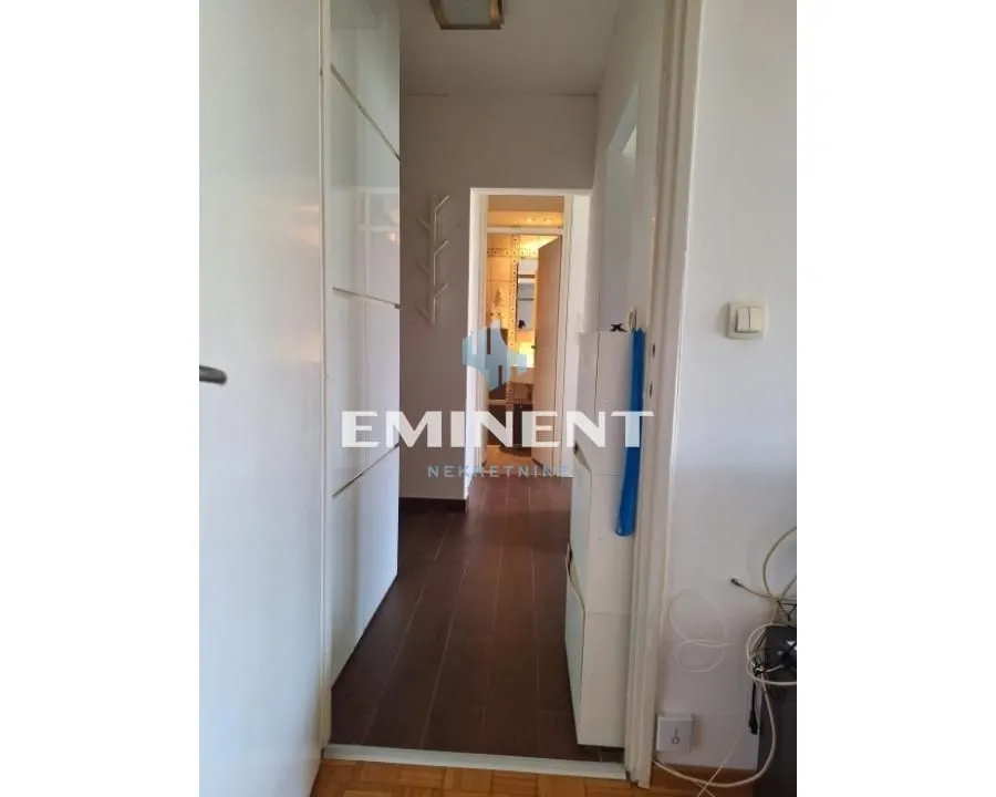Rent, two bedroom apartment, 45m², Novi Beograd Blok 22, Novi Beograd Sve Podlokacije