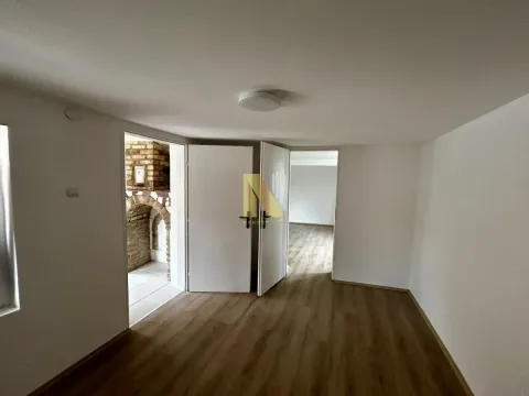 Prodaja, kuća, 80m², Prozivka, Subotica - image 16