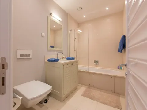 Prodaja, jednosoban stan, 90m², Porto Montenegro, Tivat - image 16
