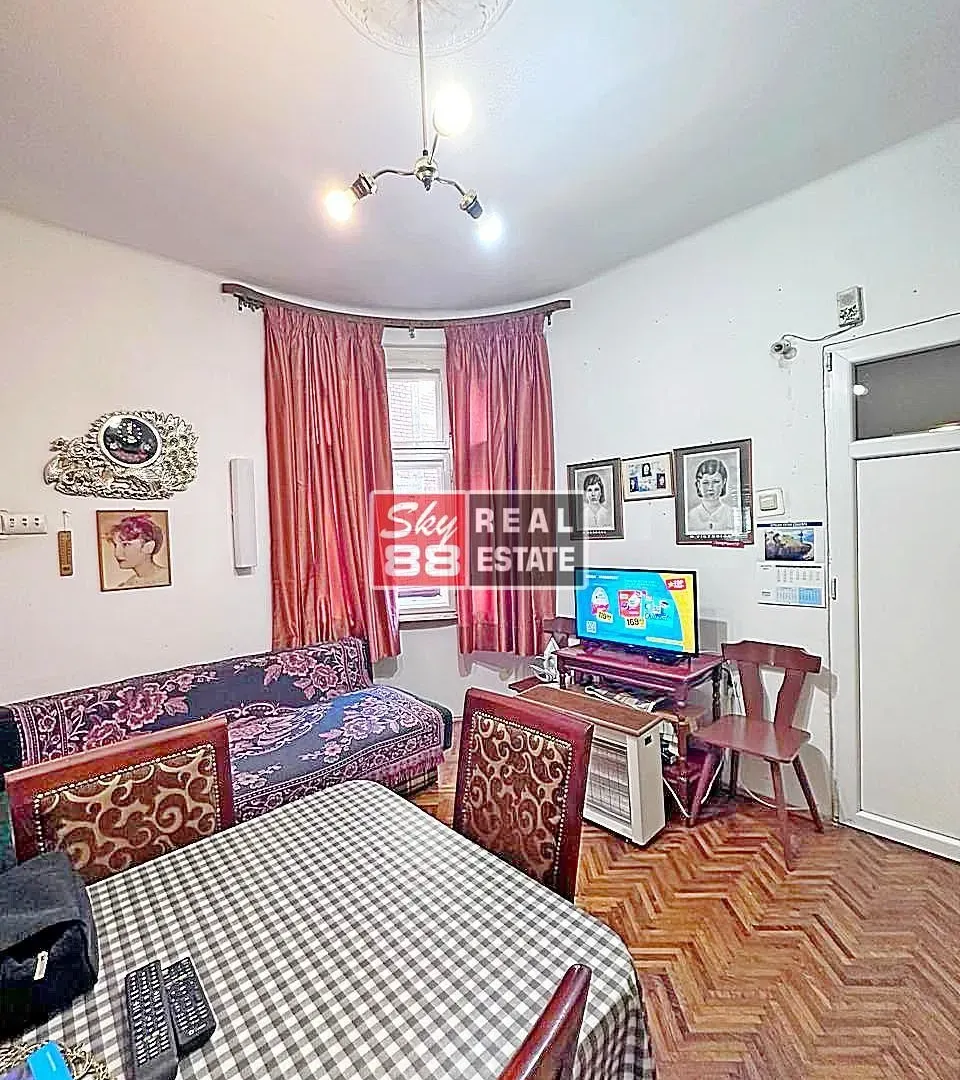 Prodaja, dvosoban stan, 46m², Kalenić Pijaca, Vračar Sve Podlokacije