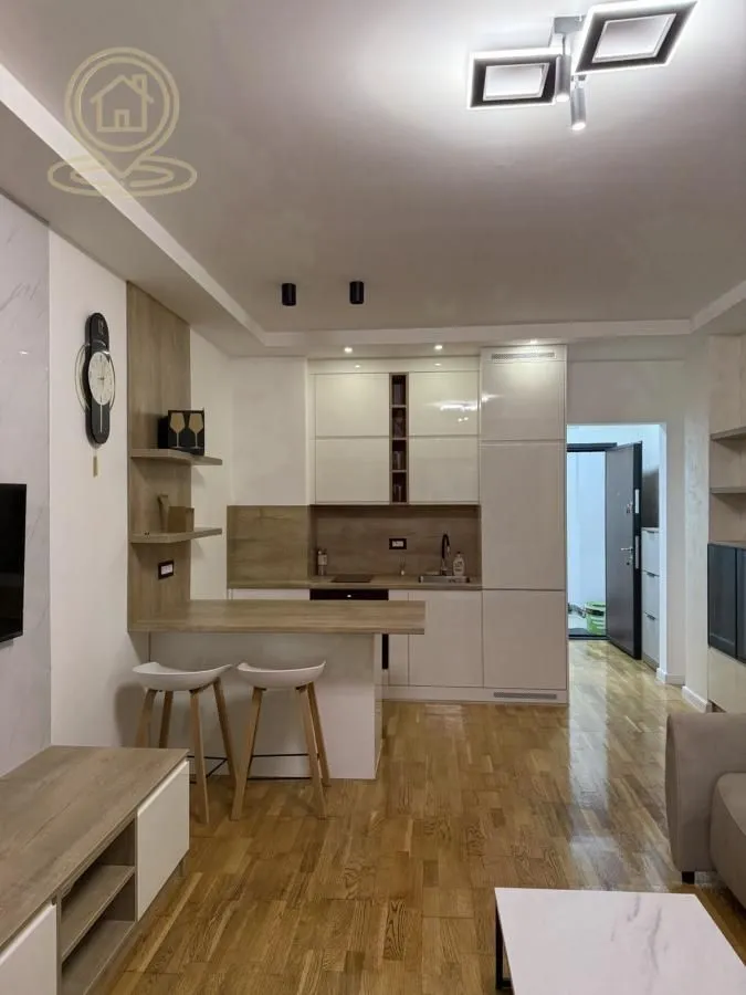 Izdavanje, garsonjera, 32m², Bulevar Oslobodjenja, Novi Sad Sve Podlokacije