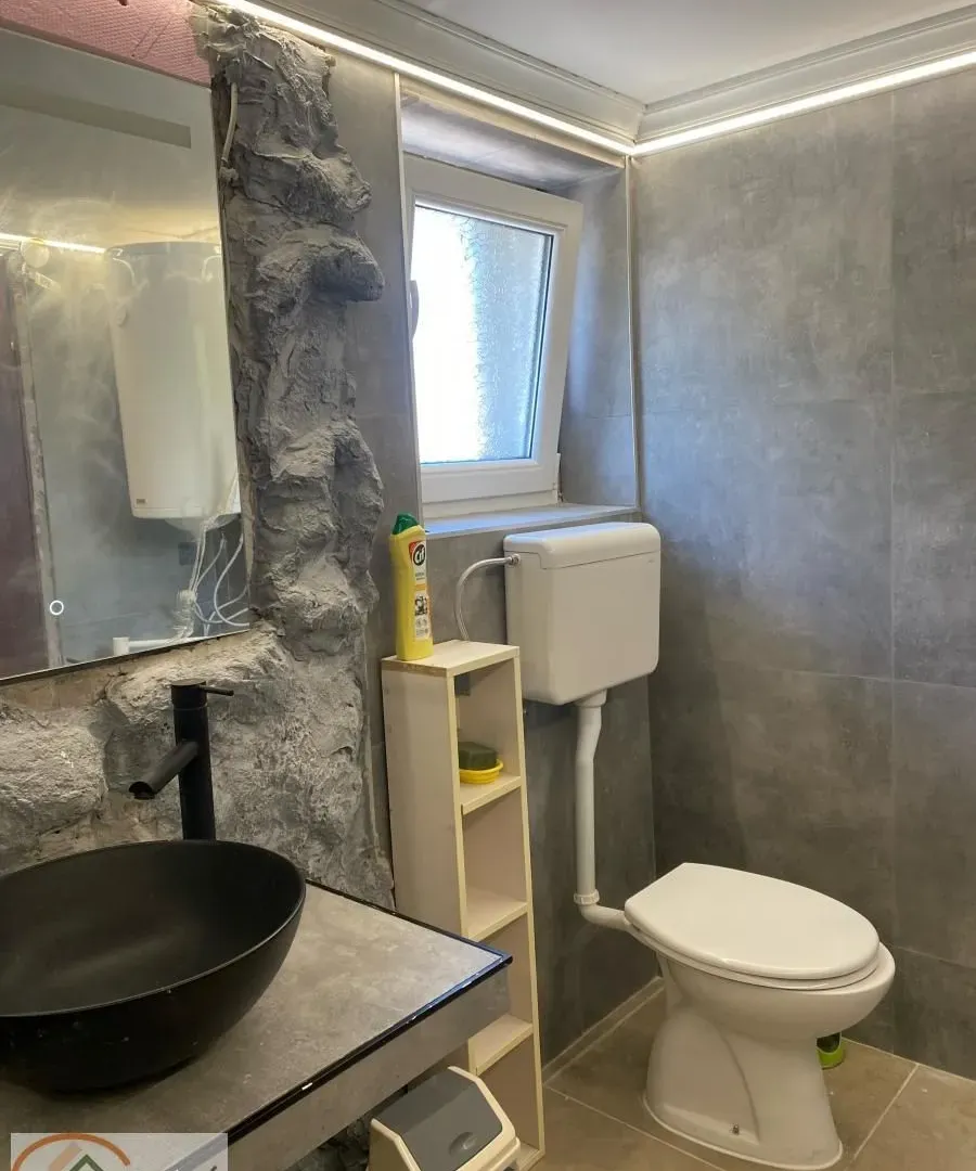 Prodaja, dvosoban stan, 108m², Crveni Krst, Beograd