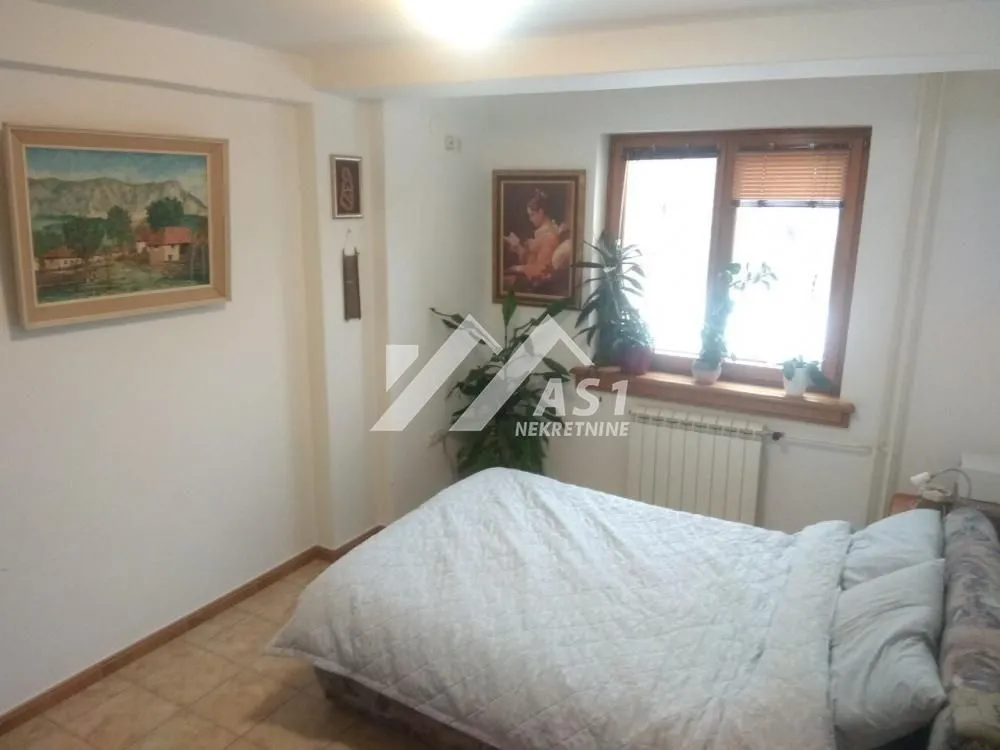 Izdavanje, jednosoban stan, 45m², Centar, Novi Sad