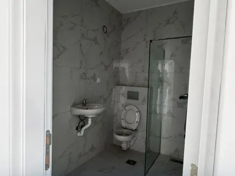 Prodaja, trosoban stan, 151m², Kruševac, Podgorica - image 3