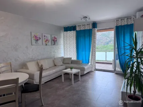 Sale, two bedroom apartment, 68m², Bečići, Budva - image 1