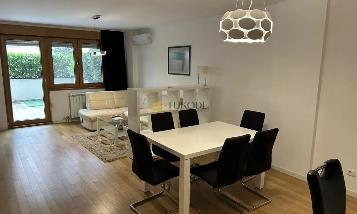 Izdavanje, dvosoban stan, 65m², Novi Beograd Blok 67, Novi Beograd Sve Podlokacije