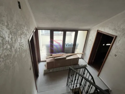 Prodaja, kuća, 400m², Gorica C, Podgorica - image 8