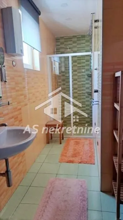 Sale, four bedroom apartment, 157m², Đeram Pijaca, Beograd