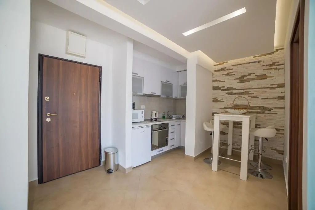 Rent, two bedroom apartment, 50m², Centar, Budva