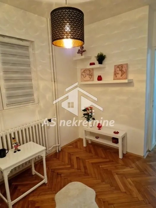 Rent, three bedroom apartment, 73m², Slavija, Vračar Sve Podlokacije
