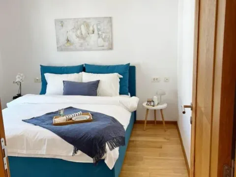 Prodaja, trosoban stan, 99m², Tivat, Crna Gora - image 3