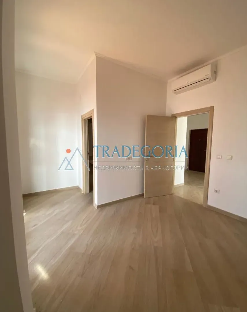 Prodaja, trosoban stan, 227m², Dobra Voda, Bar