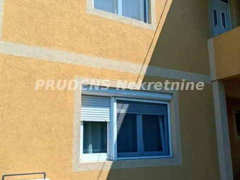 Prodaja, kuća, 176m², Surčin, Beograd - image 2