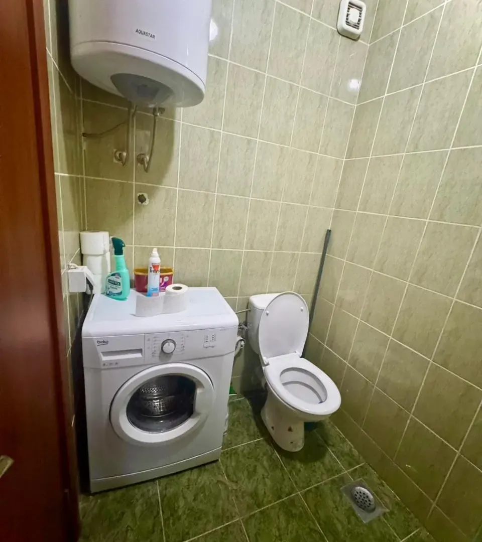Izdavanje, jednosoban stan, 43m², Krivi Most, Podgorica