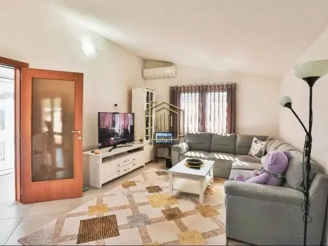 Prodaja, kuća, 213m², Polje, Bar - image 9