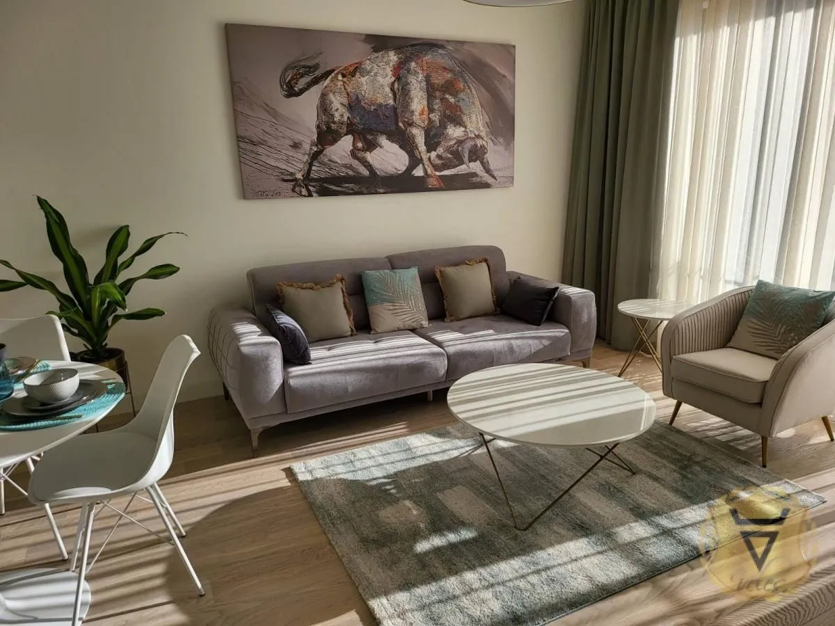 Izdavanje, dvosoban stan, 53m², Savski Venac, Beograd