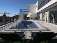 Izdavanje, kuća, 153m², Krimovica, Kotor - image 6