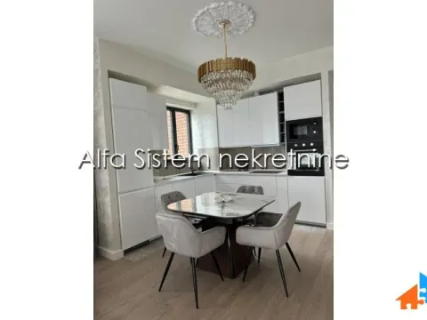 Izdavanje, trosoban stan, 82m², Savski Venac, Beograd - image 5