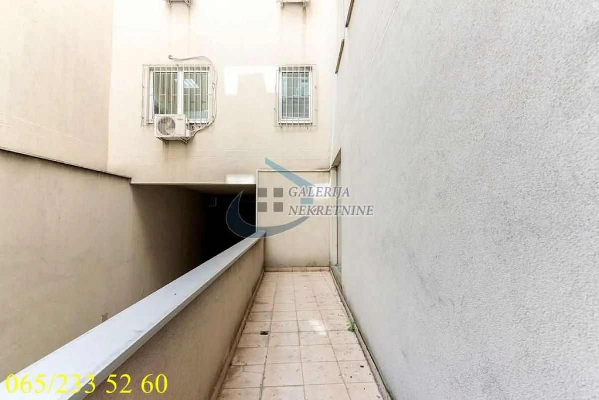 Sale, two bedroom apartment, 74m², Vračar Hram, Vračar Sve Podlokacije