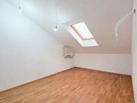 Prodaja, jednosoban stan, 40m², Stari Aerodrom, Podgorica - image 4