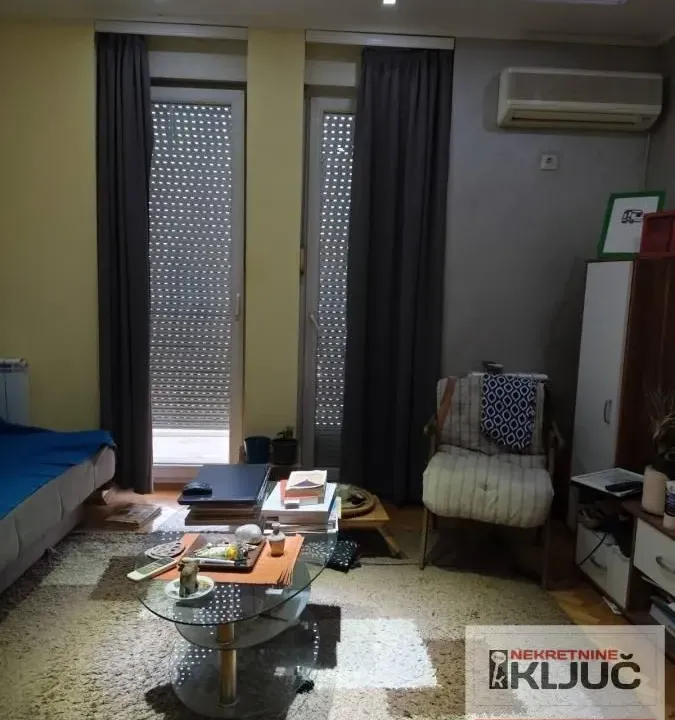 Sale, studio apartment, 24m², Bulevar Oslobodjenja, Novi Sad Sve Podlokacije