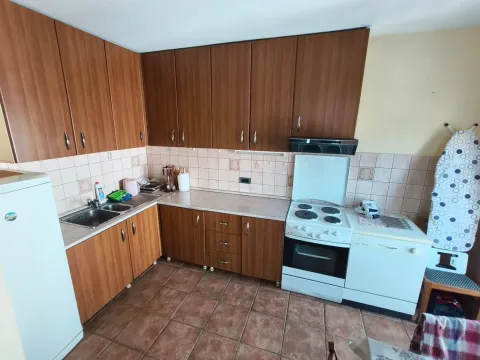 Izdavanje, jednosoban stan, 50m², Ljubović, Podgorica - image 2