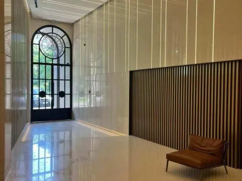 Izdavanje, trosoban stan, 120m², Stari Grad, Beograd - image 13