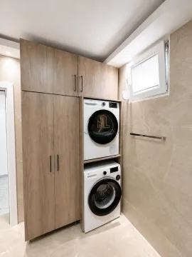 Izdavanje, trosoban stan, 125m², Momišići, Podgorica - image 7