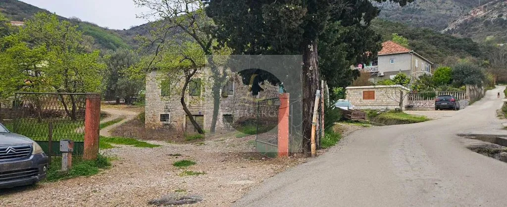 Prodaja, kuća, 107m², Kamenari, Herceg Novi