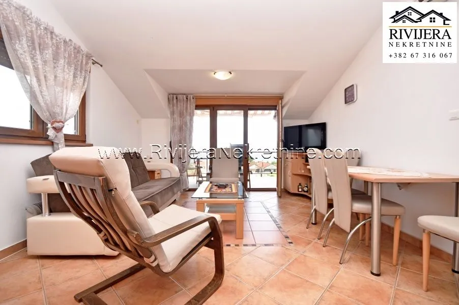 Prodaja, trosoban stan, 83m², Bijela, Herceg Novi