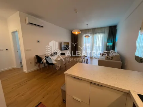 Izdavanje, jednosoban stan, 63m², Centar, Bar - image 8