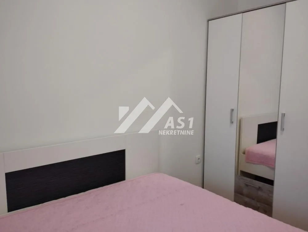 Izdavanje, jednosoban stan, 42m², Petrovaradin, Novi Sad