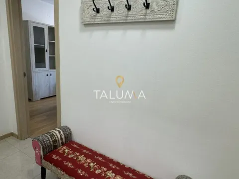 Rent, two bedroom apartment, 71m², City Kvart, Podgorica - image 9