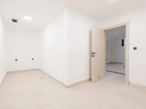 Prodaja, kuća, 240m², Budva, Crna Gora - image 46