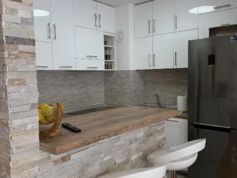 Izdavanje, trosoban stan, 83m², Voždovac Sve Podlokacije, Beograd - image 5