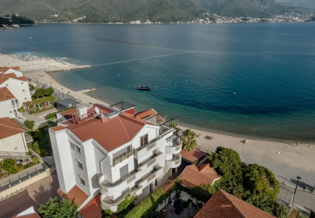 Sale, hospitality venue, 748m², Bijela, Herceg Novi