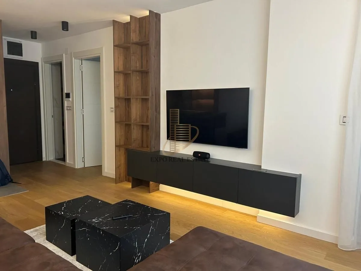 Izdavanje, jednosoban stan, 42m², Sajmište, Novi Sad