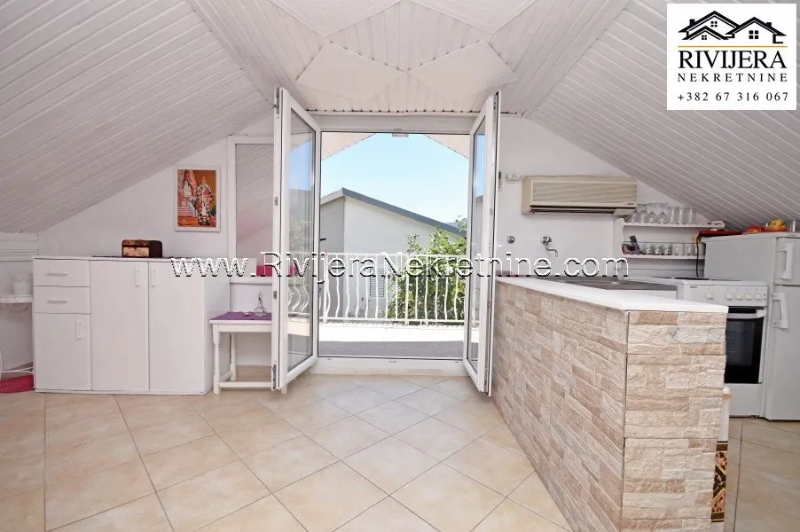 Prodaja, jednosoban stan, 56m², Đenovići, Herceg Novi