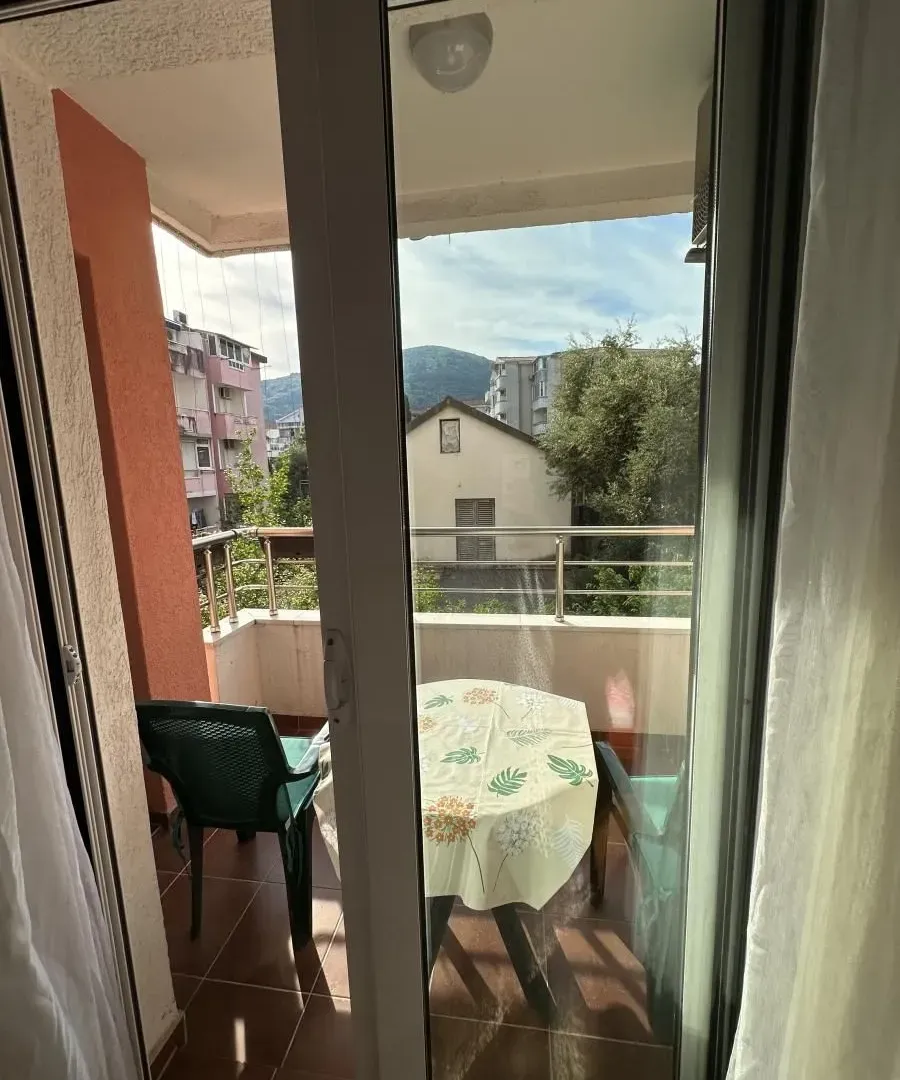 Rent, one bedroom apartment, 47m², Centar, Budva