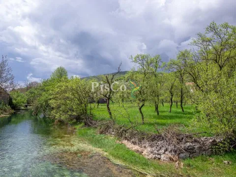 Sale, land lot, 1241m², Nikšić, Crna Gora - image 4