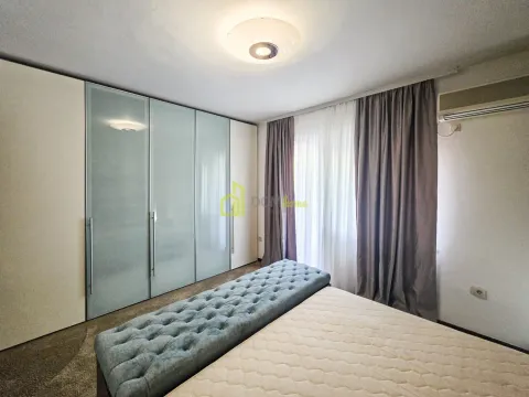 Rent, three bedroom apartment, 200m², Gorica C, Podgorica - image 8