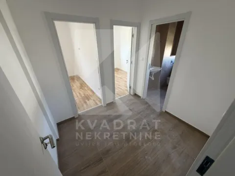 Rent, two bedroom apartment, 64m², Tološi, Podgorica - image 8