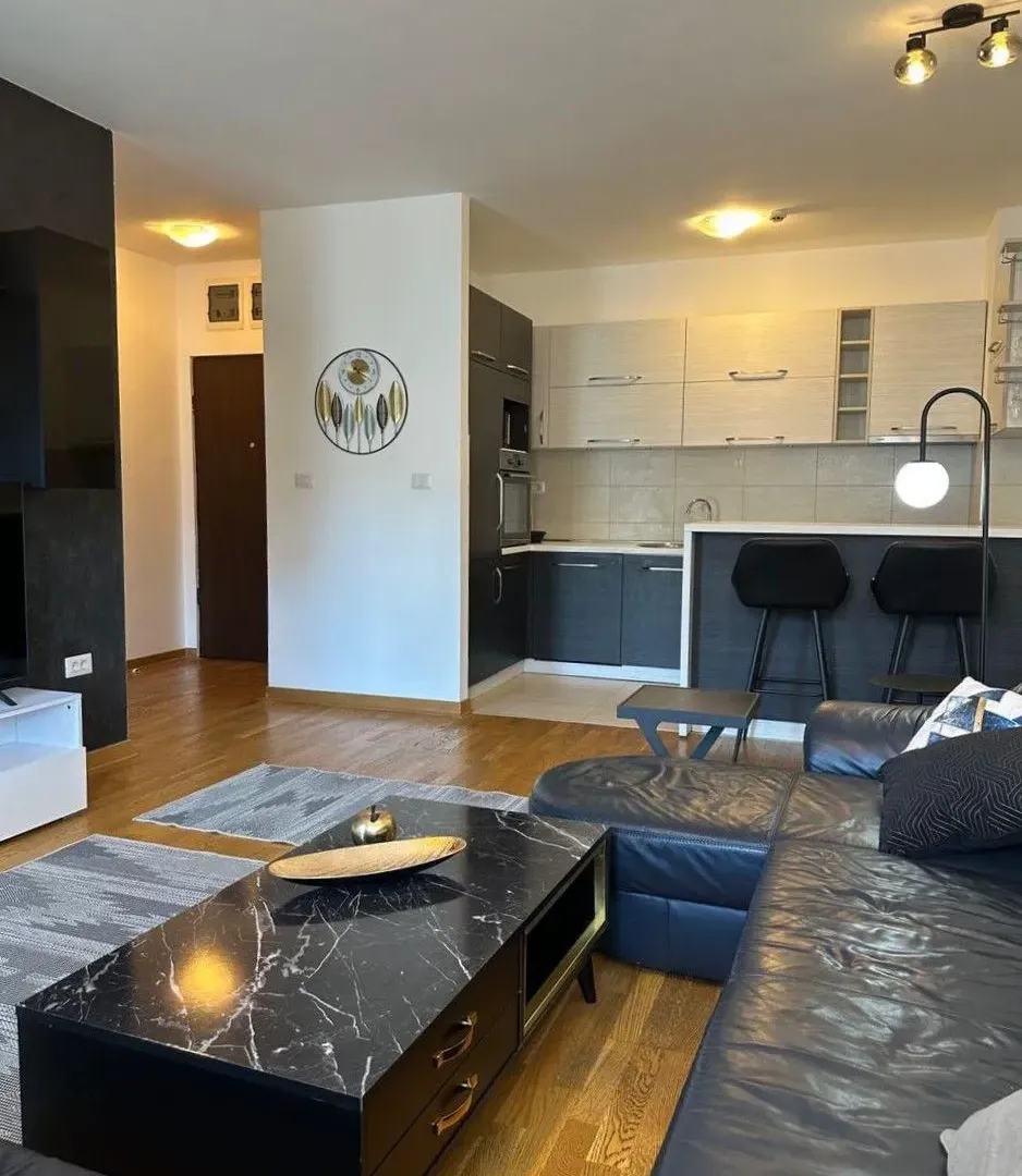 Rent, two bedroom apartment, 64m², City Kvart, Podgorica